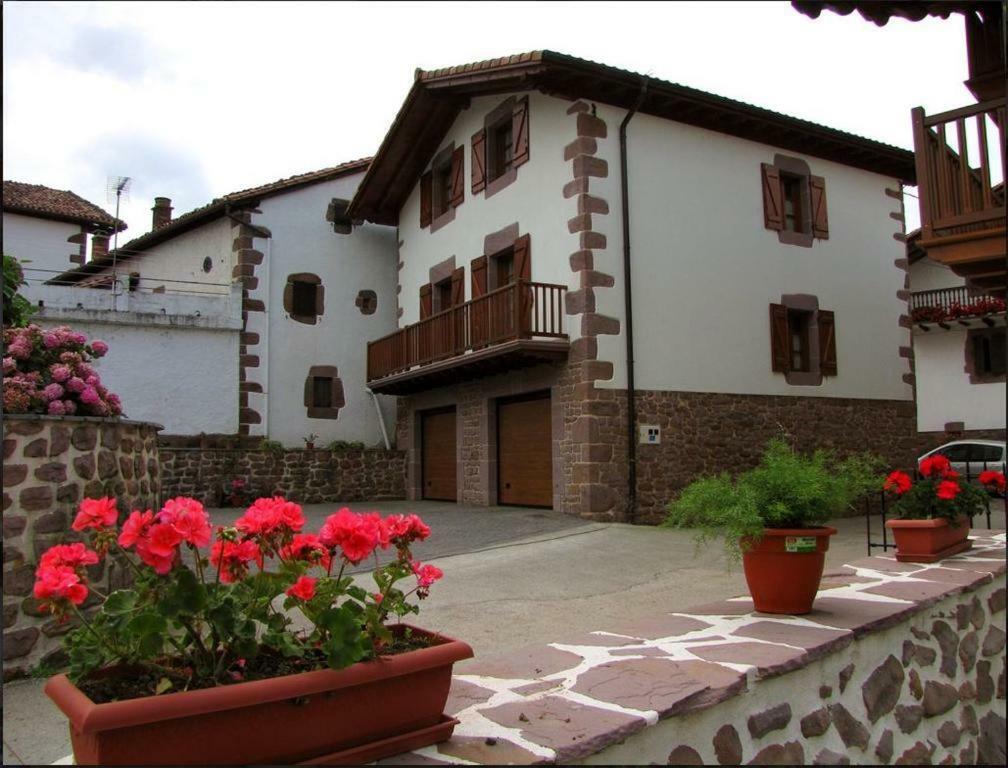 Pensjonat Casa Bentta Errazu Zewnętrze zdjęcie